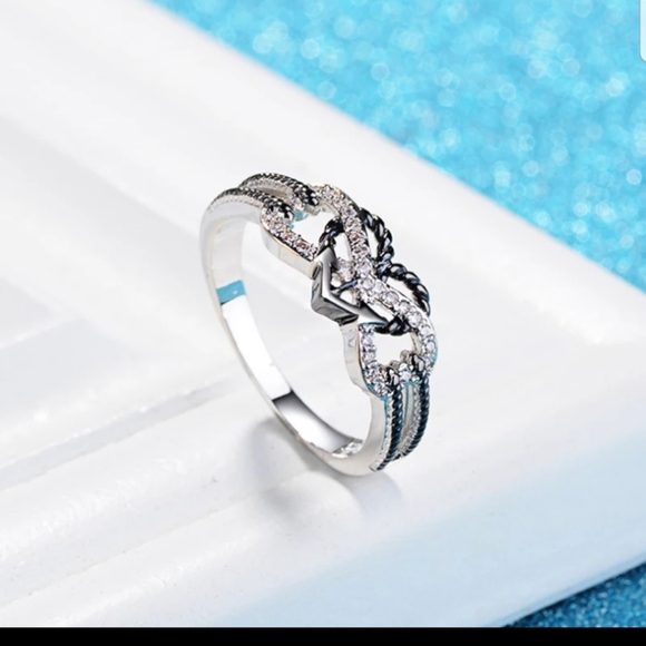 INFINITY ETERNITY HEART SHAPE BLACK&SILVER RING - Picture 5 of 9